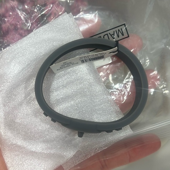 Marc By Marc Jacobs Black Rubber Turnlock Bracelet - Picture 6 of 8